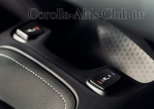 2019_Toyota_Corolla_Hatchback_16_AAB432222C137EBB2F968D215BBB68EF45E6D292_low.jpg