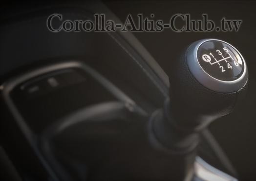 2019_Toyota_Corolla_Hatchback_13_BDF351A1CA9E65E48C9C5BD93C76CE28F7E7199F_low.jpg